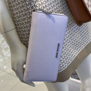 Michael Kors Jet Set Travel Large Travel Continental Wallet Leather Wristlet